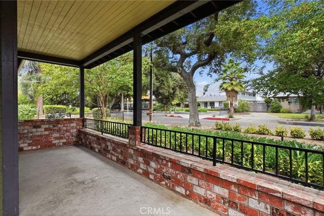 537 Cypress, Pasadena, CA 91103 — photo 11 of 39