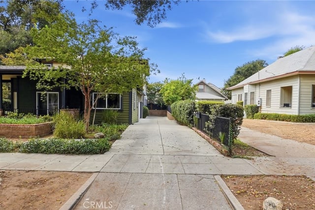 537 Cypress, Pasadena, CA 91103 — photo 6 of 39