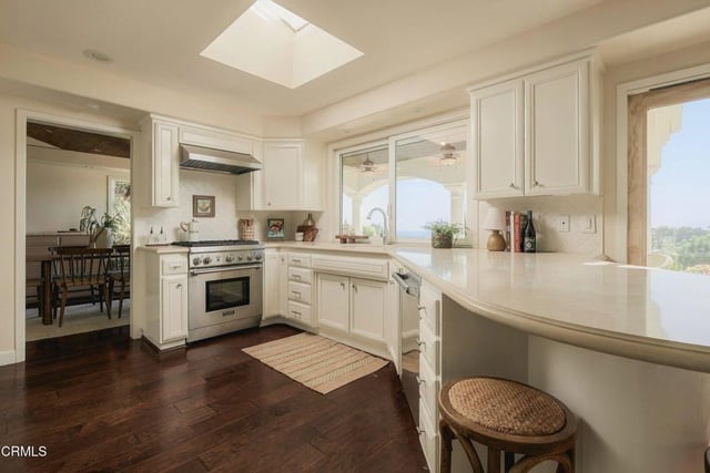 1249 COLINA Vista, Ventura, CA 93003 — photo 5 of 25