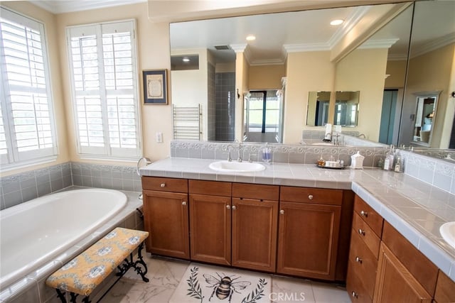 27016 Island, Valencia, CA 91355 — photo 38 of 58