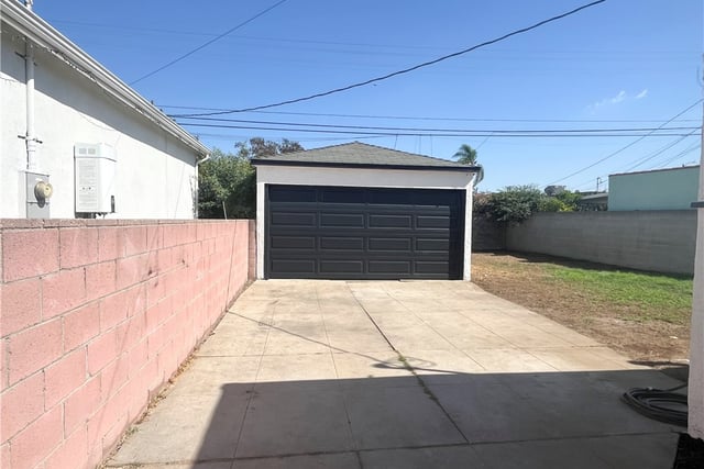 8718 Cimarron Street, Los Angeles, CA 90047 — photo 26 of 30