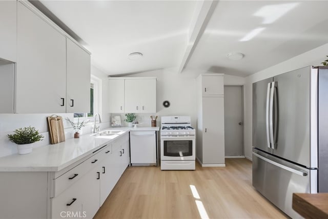 1049 E Walnut Creek Parkway, West Covina, CA 91790 — photo 15 of 42