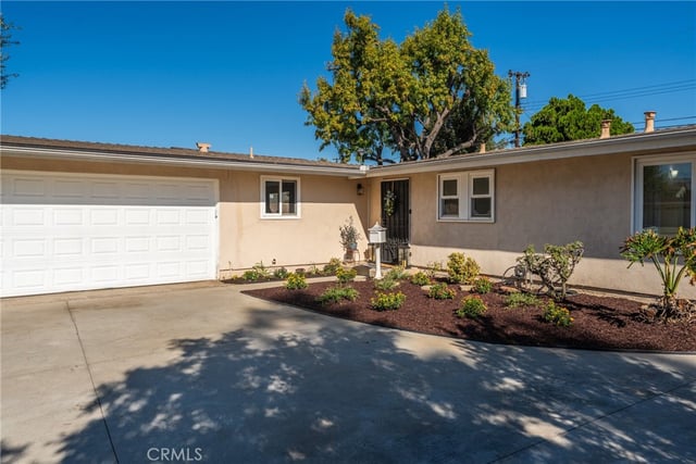 1049 E Walnut Creek Parkway, West Covina, CA 91790 — photo 3 of 42
