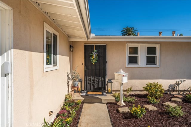 1049 E Walnut Creek Parkway, West Covina, CA 91790 — photo 4 of 42