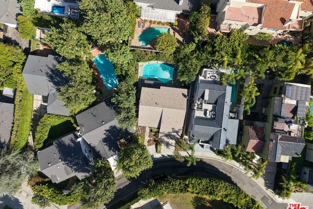 4262 Levitt Lane, Sherman Oaks, CA 91403 — photo 14 of 32