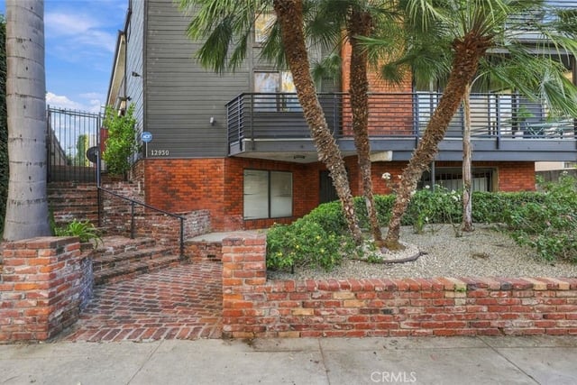 12930 Valleyheart 9, Studio City, CA 91604 — photo 38 of 52