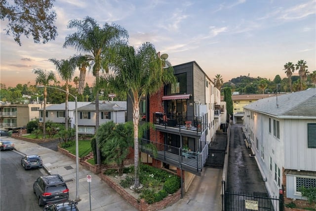 12930 Valleyheart 9, Studio City, CA 91604 — photo 39 of 52