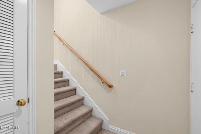 4106 W Kling Street, Burbank, CA 91505 — photo 13 of 42