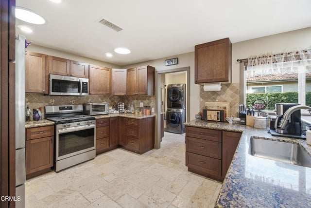 6446 San Como Lane, Camarillo, CA 93012 — photo 15 of 64