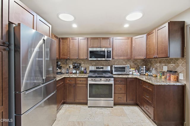 6446 San Como Lane, Camarillo, CA 93012 — photo 16 of 64