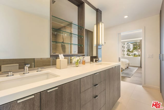818 N Doheny Drive 803, West Hollywood, CA 90069 — photo 14 of 31
