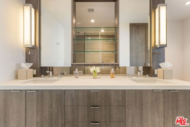 818 N Doheny Drive 803, West Hollywood, CA 90069 — photo 15 of 31