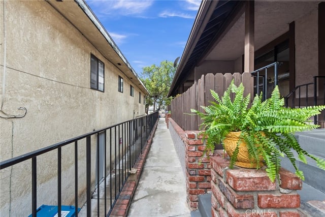 504 S Monterey 3, Alhambra, CA 91801 — photo 3 of 38
