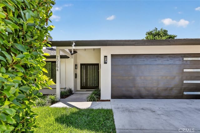 20254 Leadwell Street, Canoga Park, CA 91306 — photo 4 of 54