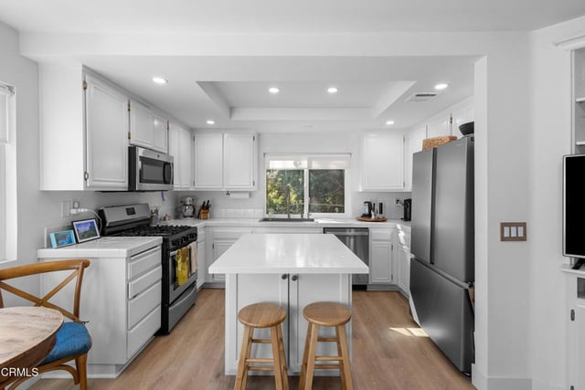 4868 Sullivan Street, Ventura, CA 93003 — photo 5 of 31
