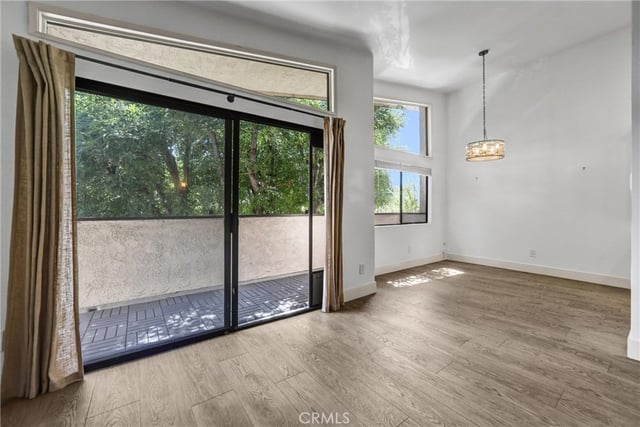 5805 Whitsett Avenue 201, Valley Village, CA 91607 — photo 7 of 27