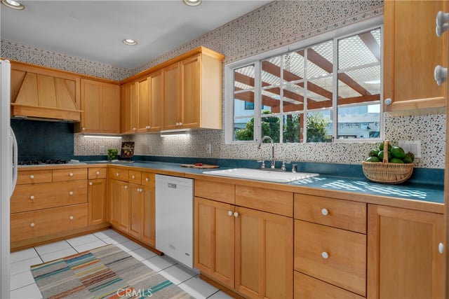 4724 Milne, Torrance, CA 90505 — photo 6 of 31