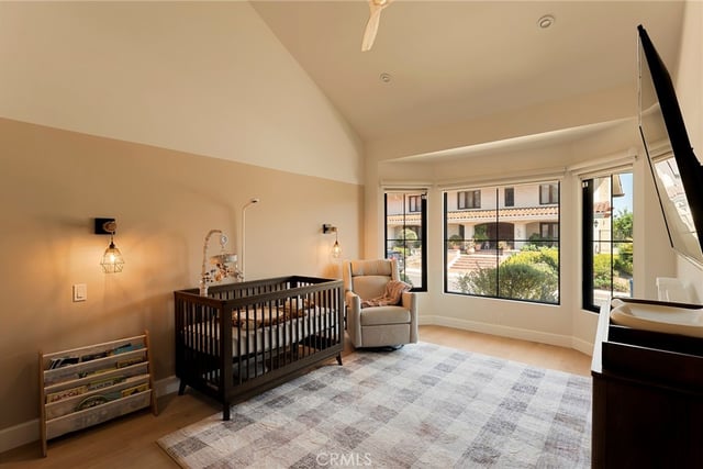 5959 Woodland View Drive, Woodland Hills, CA 91367 — photo 36 of 58