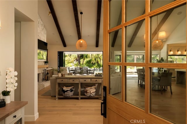 5959 Woodland View Drive, Woodland Hills, CA 91367 — photo 7 of 58