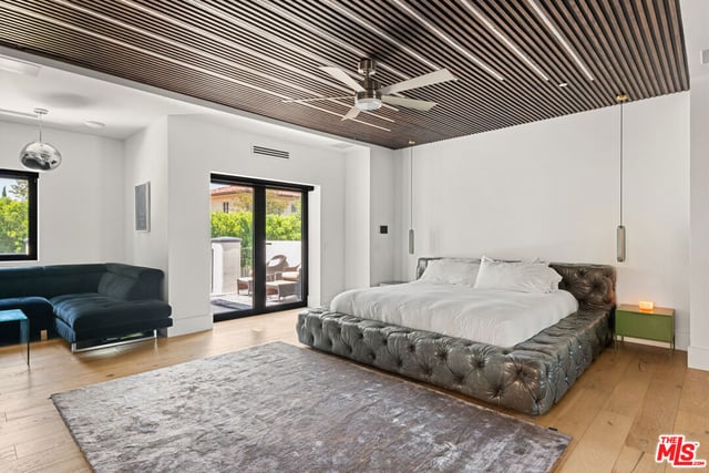 4965 Avenida Oriente, Tarzana, CA 91356 — photo 17 of 34