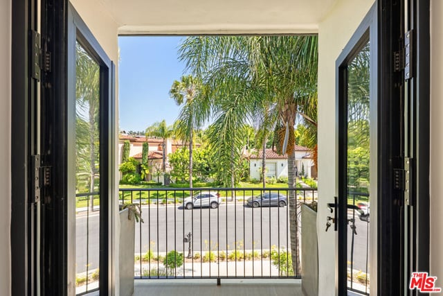 4965 Avenida Oriente, Tarzana, CA 91356 — photo 22 of 34