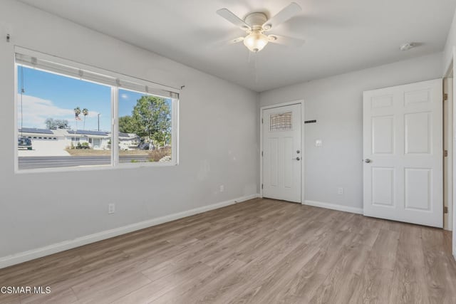 880 E Avenida De Las Flores, Thousand Oaks, CA 91360 — photo 16 of 30