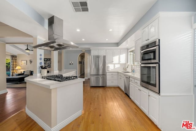 23001 Lita Place, Woodland Hills, CA 91364 — photo 16 of 44