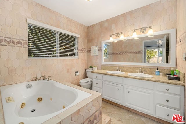 23001 Lita Place, Woodland Hills, CA 91364 — photo 24 of 44