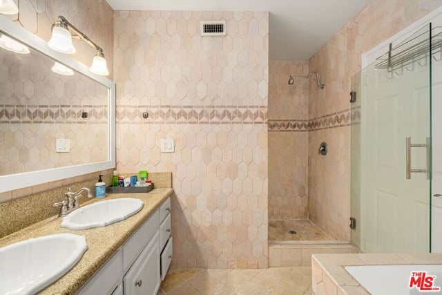 23001 Lita Place, Woodland Hills, CA 91364 — photo 25 of 44