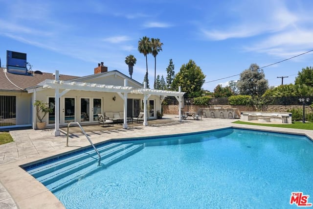 23001 Lita Place, Woodland Hills, CA 91364 — photo 37 of 44