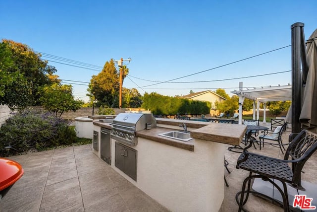 23001 Lita Place, Woodland Hills, CA 91364 — photo 40 of 44