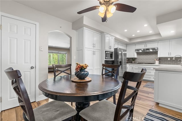 23044 Hilse, Newhall, CA 91321 — photo 18 of 51