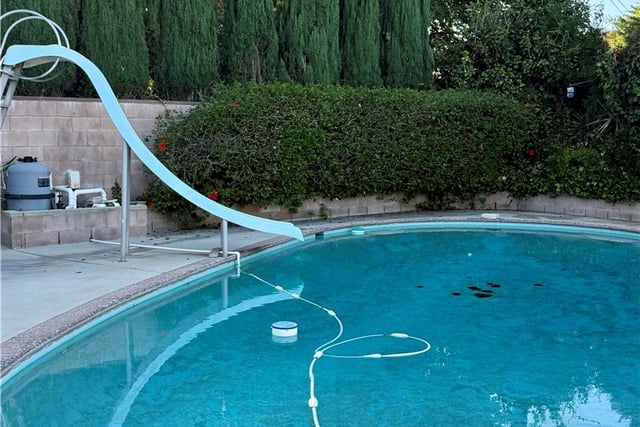 20701 Stagg, Canoga Park, CA 91306 — photo 14 of 19