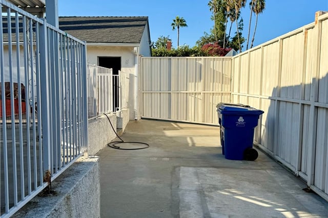 20701 Stagg, Canoga Park, CA 91306 — photo 16 of 19
