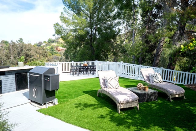 3914 Braewood Court, Tarzana, CA 91356 — photo 16 of 17
