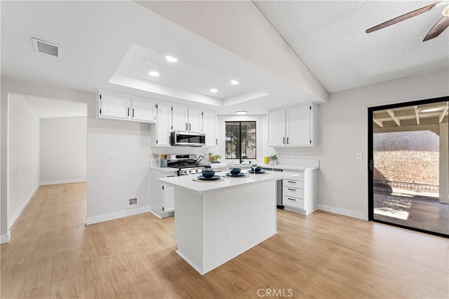 3515 E Avenue R12, Palmdale, CA 93550 — photo 12 of 44