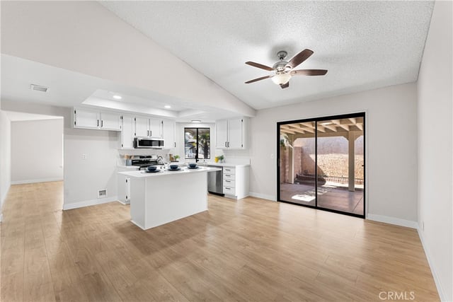 3515 E Avenue R12, Palmdale, CA 93550 — photo 17 of 44