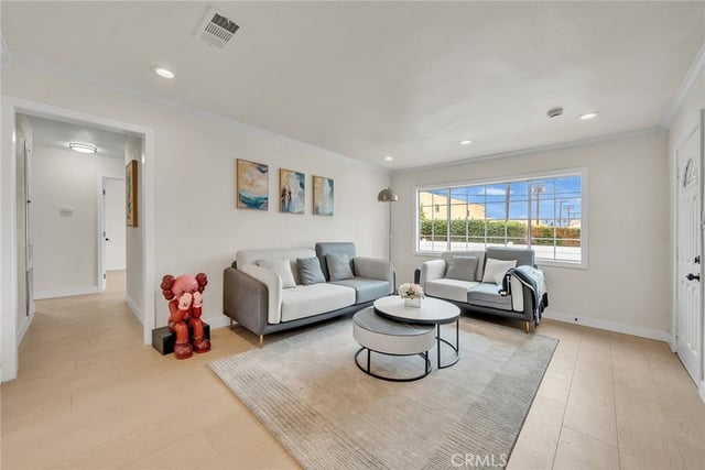 517 E 184th Street, Carson, CA 90746 — photo 4 of 25