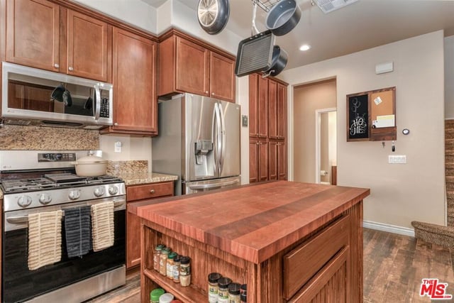 28529 Pietro Drive, Valencia, CA 91354 — photo 6 of 53