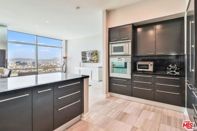 900 W Olympic Boulevard 34D, Los Angeles, CA 90015 — photo 18 of 43