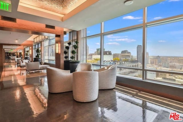 900 W Olympic Boulevard 34D, Los Angeles, CA 90015 — photo 3 of 43