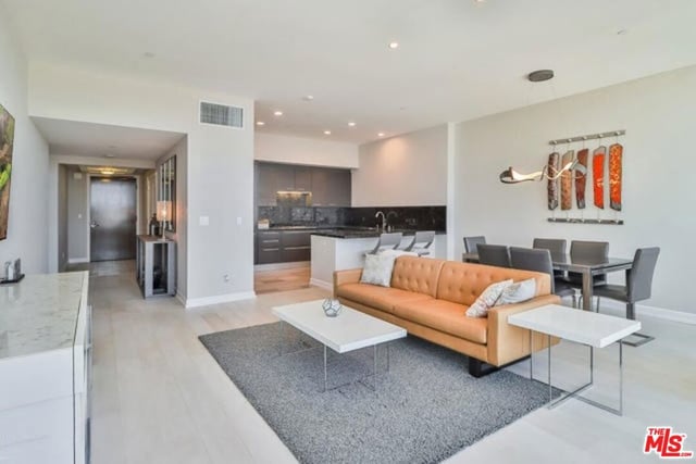 900 W Olympic Boulevard 34D, Los Angeles, CA 90015 — photo 9 of 43
