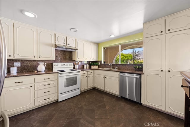 630 W Huntington Dr # 216, Arcadia, CA 91007 — photo 14 of 40