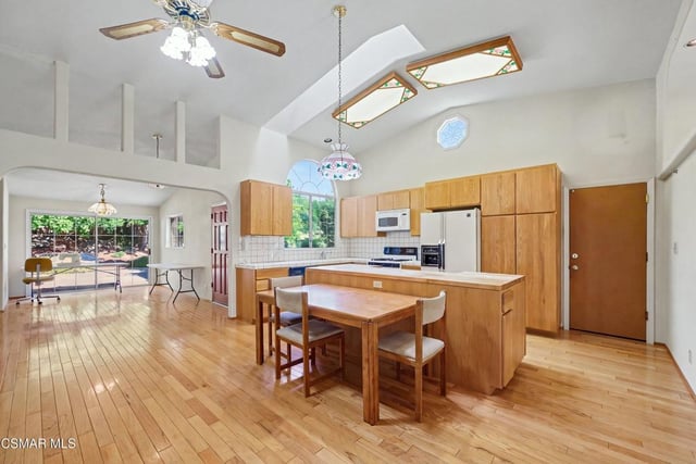 1635 Bridgegate Street, Westlake Village, CA 91361 — photo 10 of 70