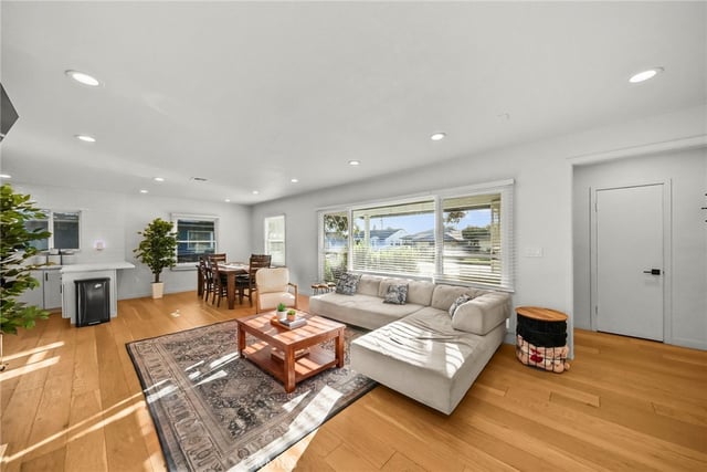 9306 S 10th, Inglewood, CA 90305 — photo 6 of 35