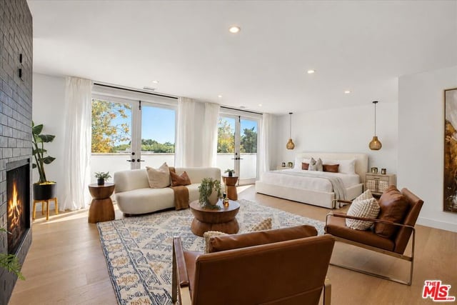 17153 Adlon Road, Encino, CA 91436 — photo 24 of 54