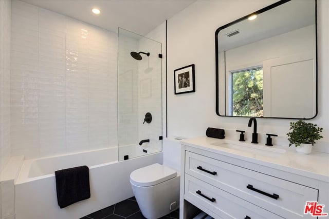 17153 Adlon Road, Encino, CA 91436 — photo 35 of 54