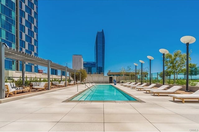 889 Francisco Street 3608, Los Angeles, CA 90017 — photo 3 of 12