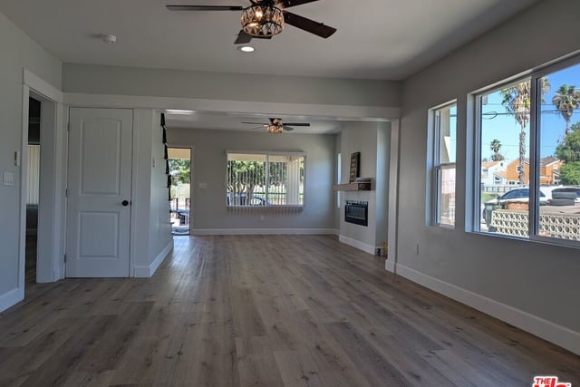 1722 W 120th Street, Los Angeles, CA 90047 — photo 3 of 22