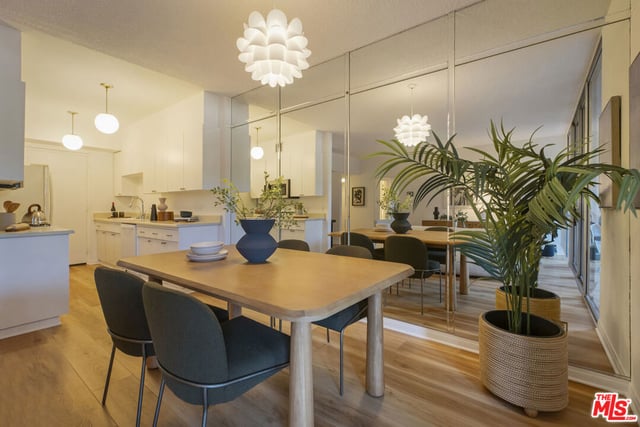 4455 Los Feliz Boulevard 204, Los Angeles, CA 90027 — photo 18 of 29